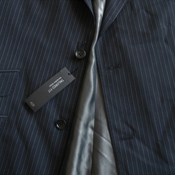 Banana Republic Tailored Fit Two Button Blazer 42R - Picture 3 of 5